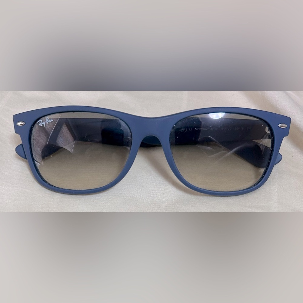 Navy Blue Ray-Ban Sunglasses